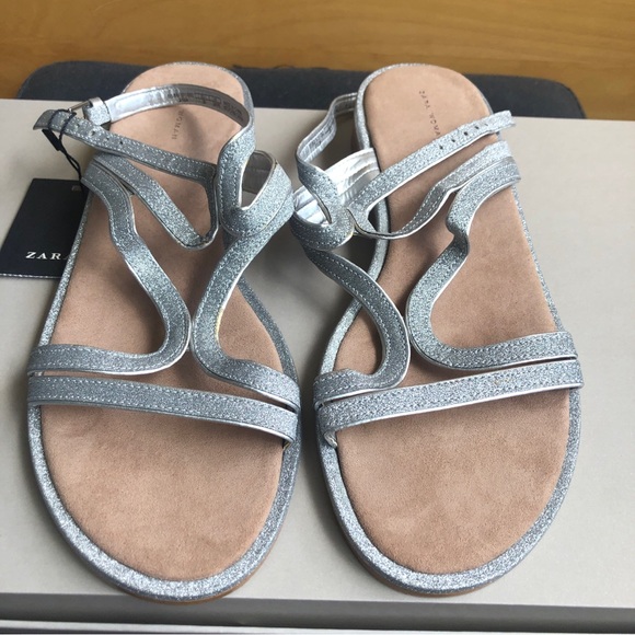 Summer silver sandals. - Picture 11 of 12